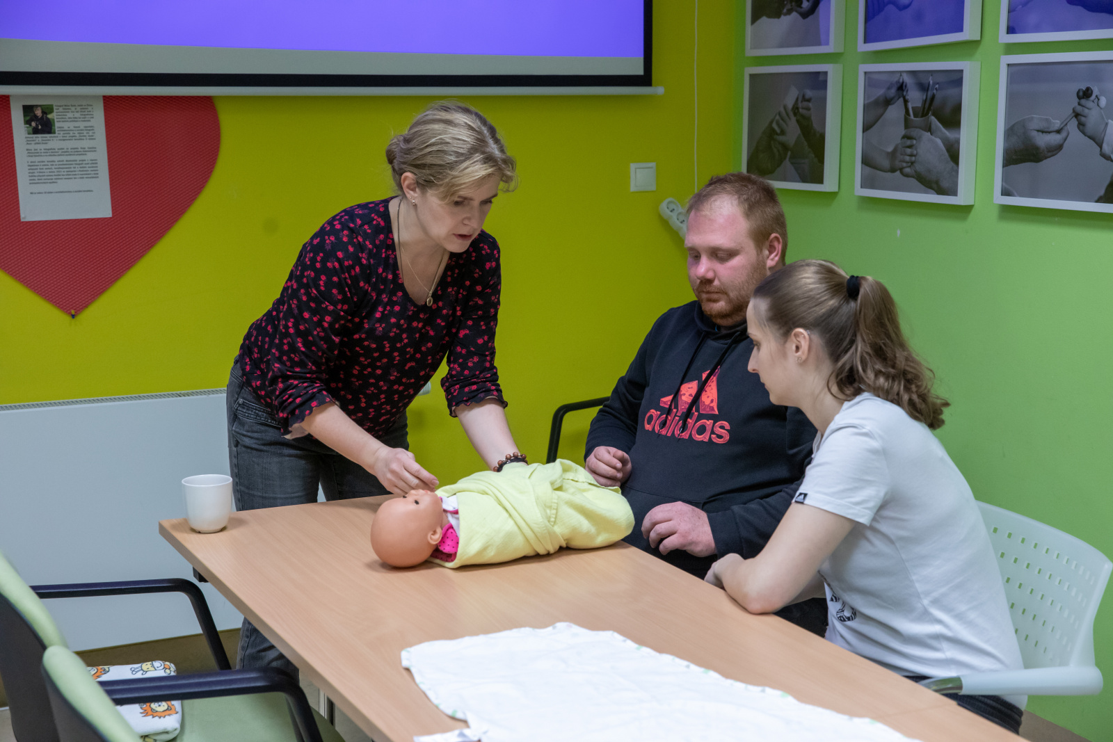 Známé tváře dodají budoucím maminkám trochu důvěry, říká porodní asistentka a průvodkyně předporodním kurzem - 1600 x 1067 
